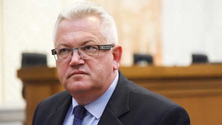 министр Карпенко