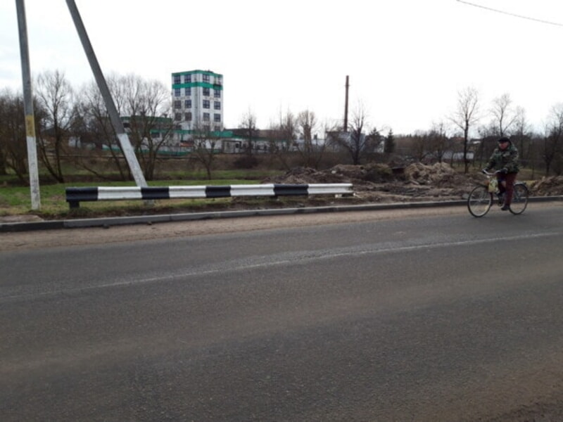 В чашниках насыпали тротуары