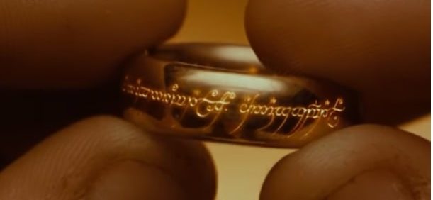 Кадр из фильма «Властелин колец»Кадр из фильма «Властелин колец»