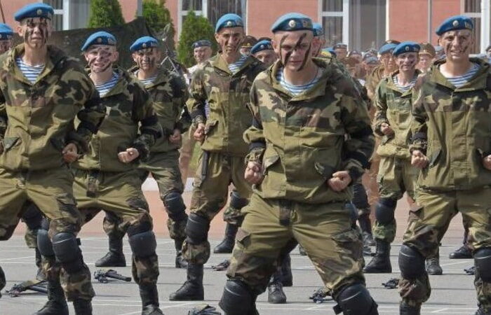 В Беларуси для воеенослужащих установили льготы