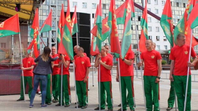 БРСМ на площади Победы