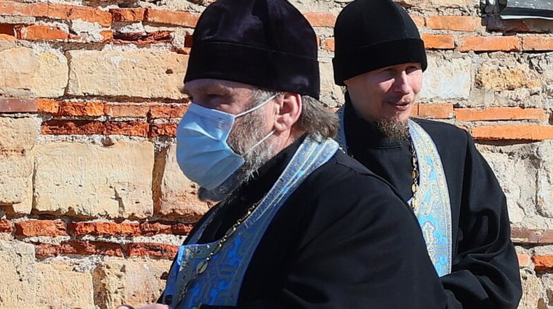 Церковные служители