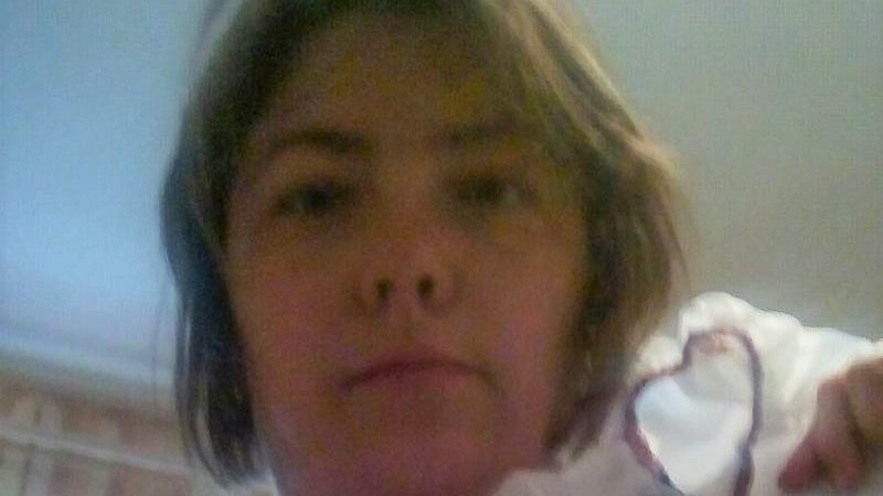 жительница Витебска шьет защитные костюмы