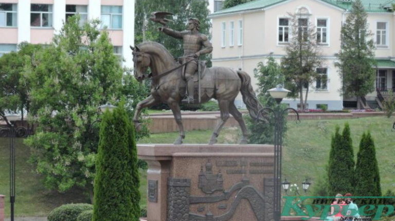 Памятник князю Ольгерду в Витебске