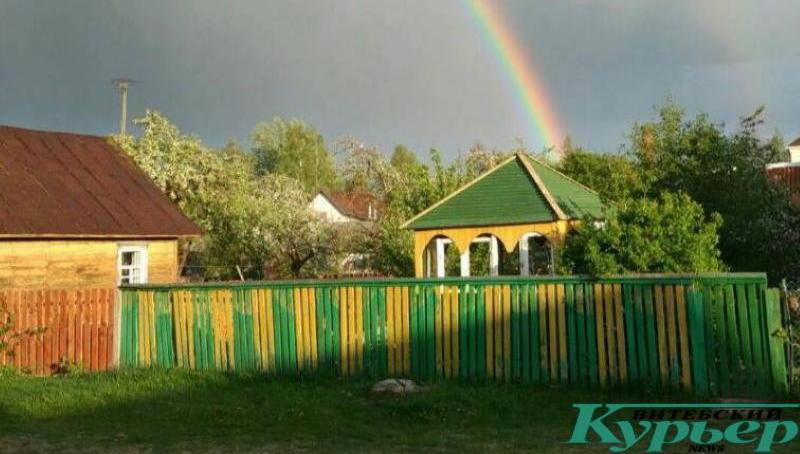 Деревенский дом после дождя