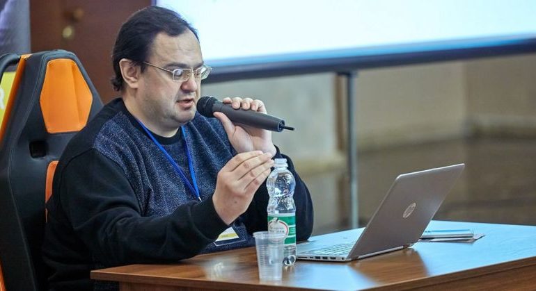 Денис Лавникевич