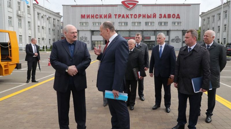 Лукашенко на МТЗ