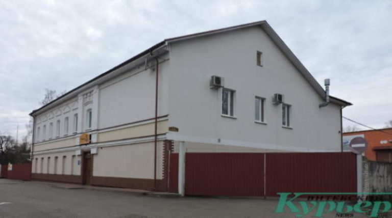 Дом на улице Жореса, бывший корпус завода