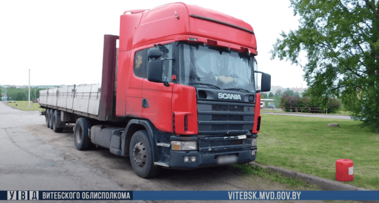 грузовая машина фура