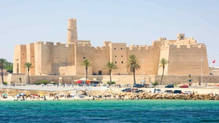 монастырь Тунис