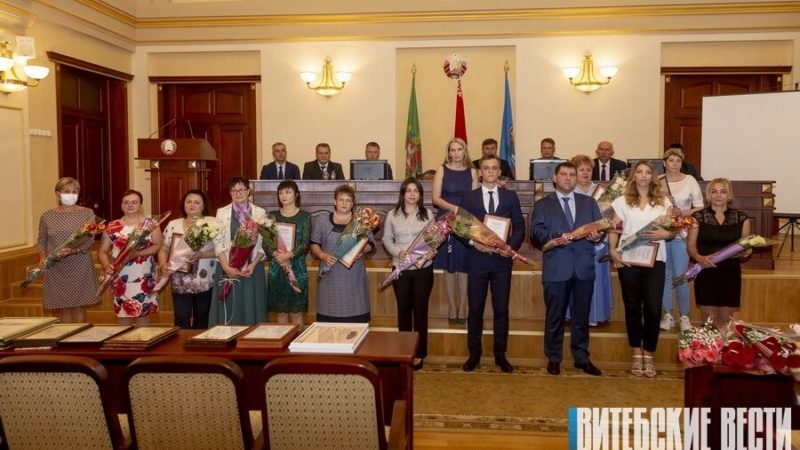 вручение наград медикам