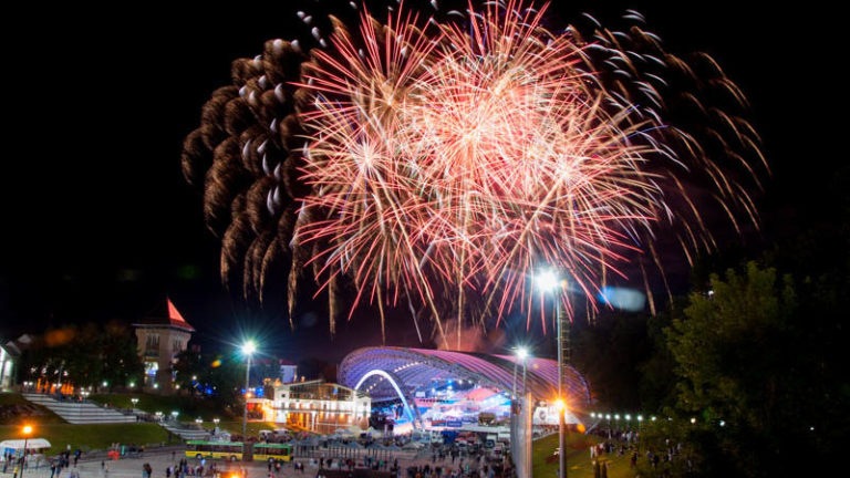 салют в витебске славянский базар