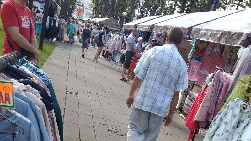 дорога в аллее на улице кирова