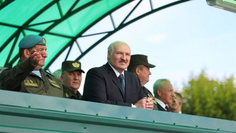 Лукашенко в 103-й бригаде ВДВ