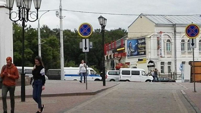 милицейские автобусы