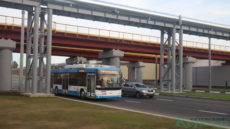 Троллейбус № 15 возвращается из Билево