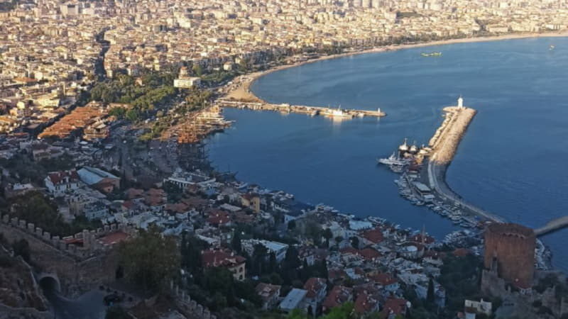 Вид на Аланию