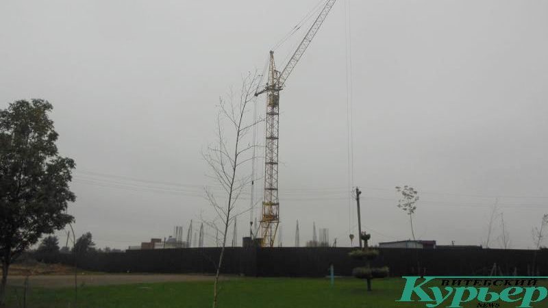 Стройка на пересечении Московского проспекта и дороги на Тулово