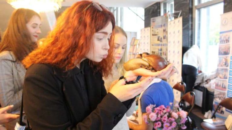 Фото с улиткой на память