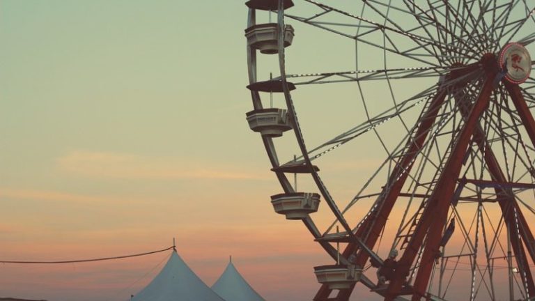 колесо обозрения