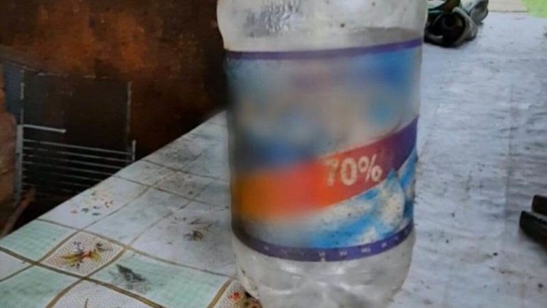 жидкость в бутылке