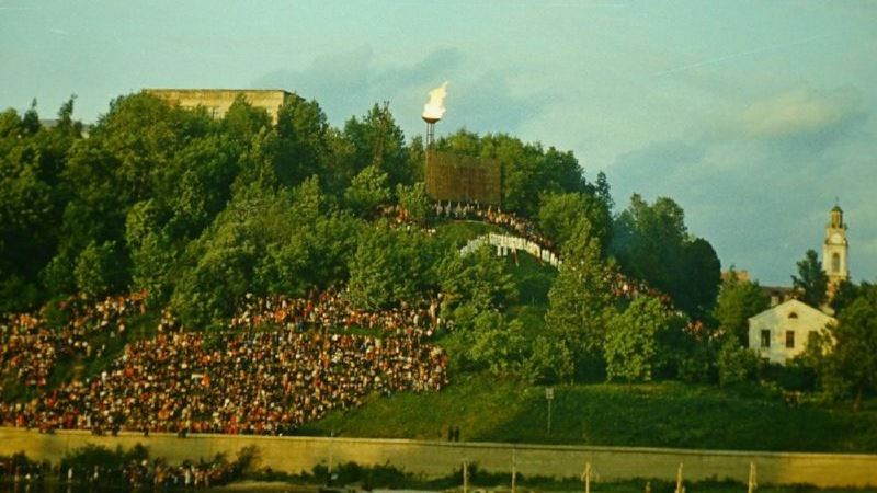 1981 год. Факел у завода заточных станков на Успенской горке