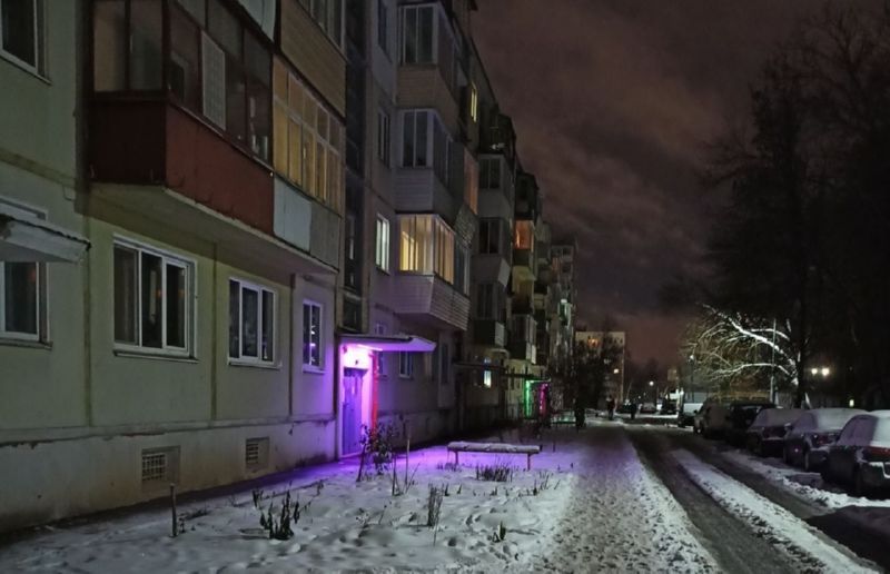 Подсветка подъездов в доме № 1 корпус 4 по улице Смоленской