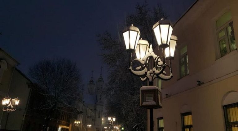 улица Толстого в Витебске зимой