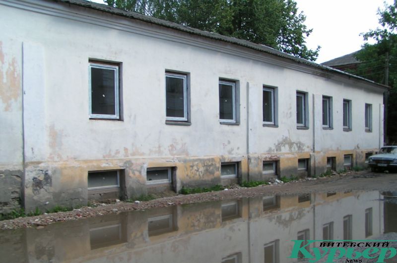 2008 год. Лужа у дома № 10 по Октябрьской улице