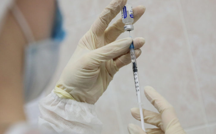 Вакцина спутник