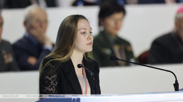 Анна Козлова