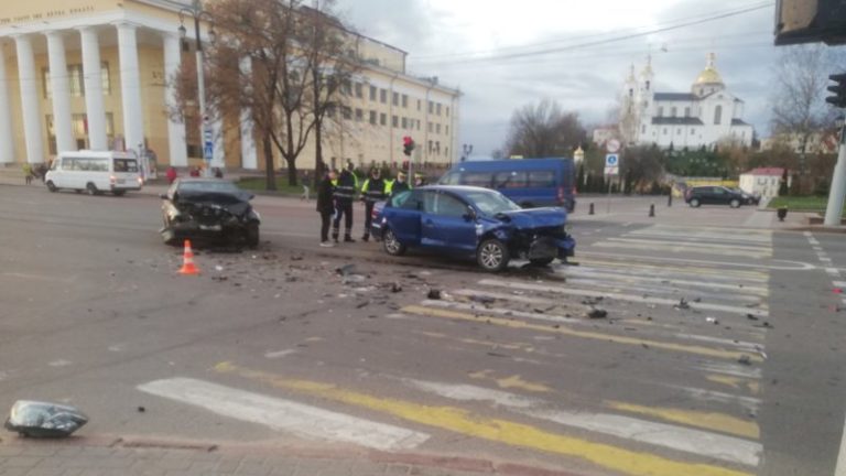 ДТП на Замковой