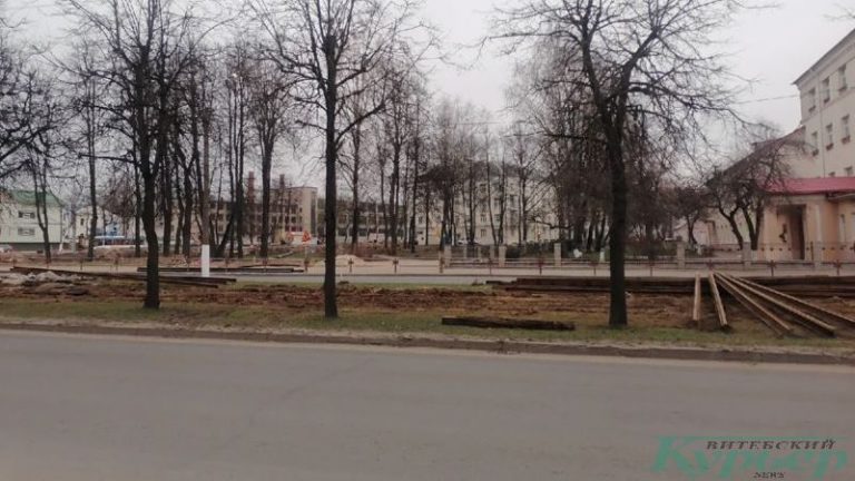 Снятие старых рельсов на проспекте Людникова
