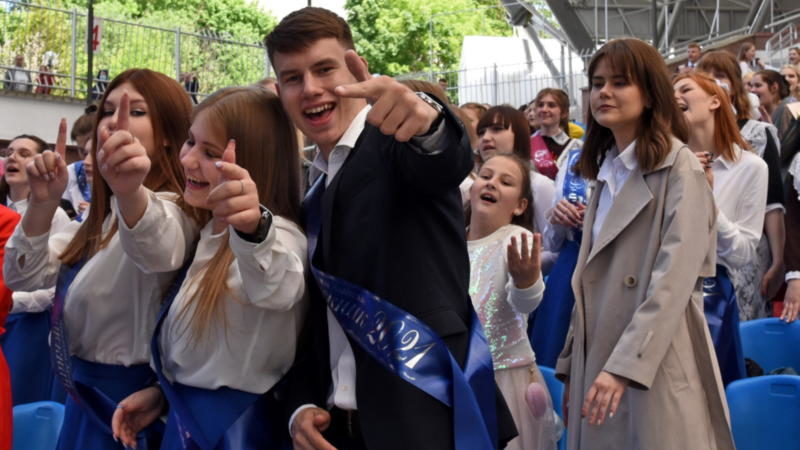 «Последний звонок – 2021» в летнем амфитеатре в Витебске