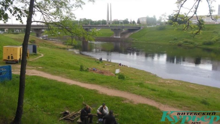 Пляж на Двине на месте судостроительных мастерских