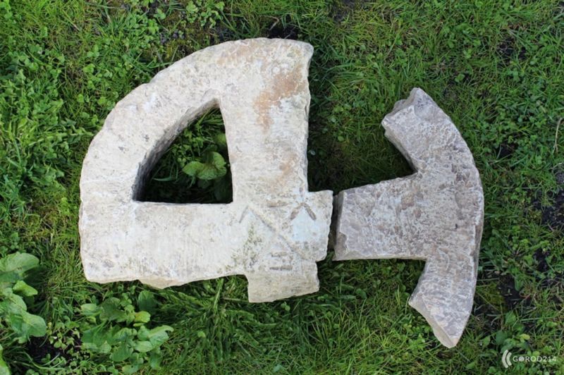 крест в полоцке 1