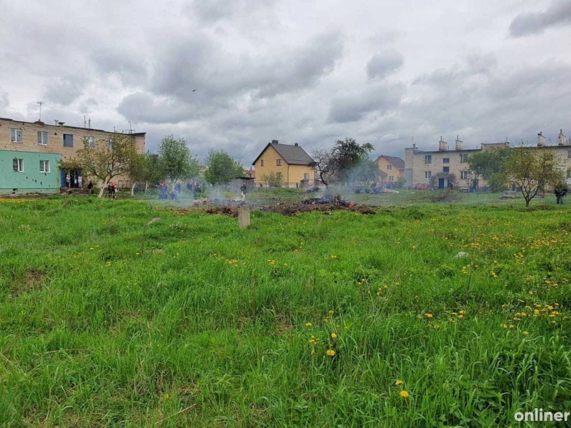 Крушение военного самолета в Барановичах 2