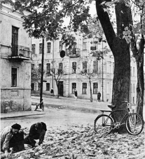 1960-е годы. Пересечение улиц Ленина и Гоголя