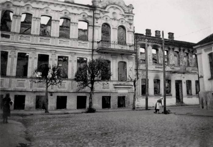 Немецкое фото улицы Октябрьской