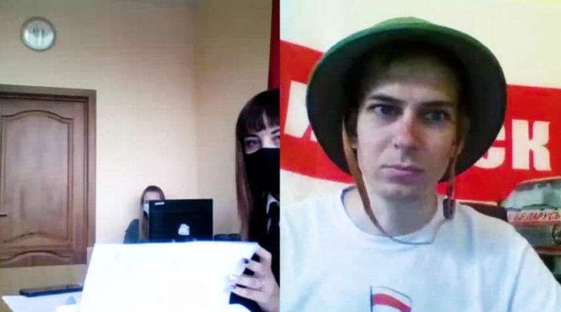 Парень из жывемобиля