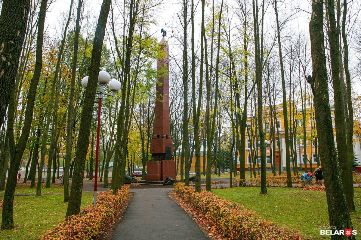 Памятник героям войны 1812 года