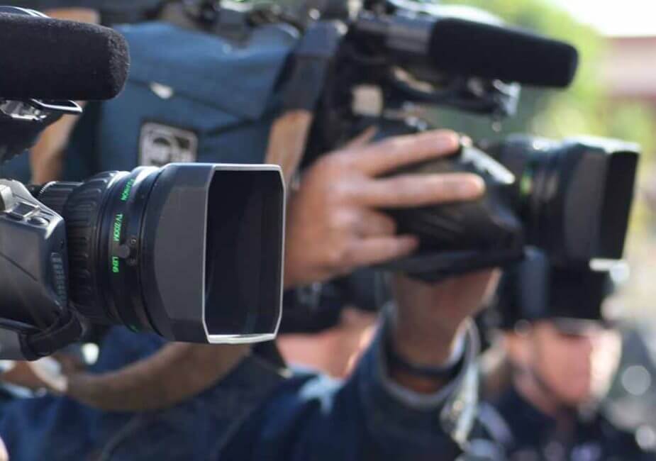 тележурналист