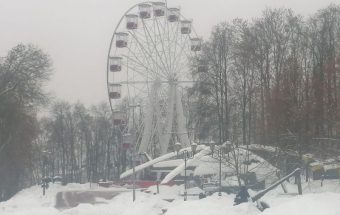 снег чертово колесо