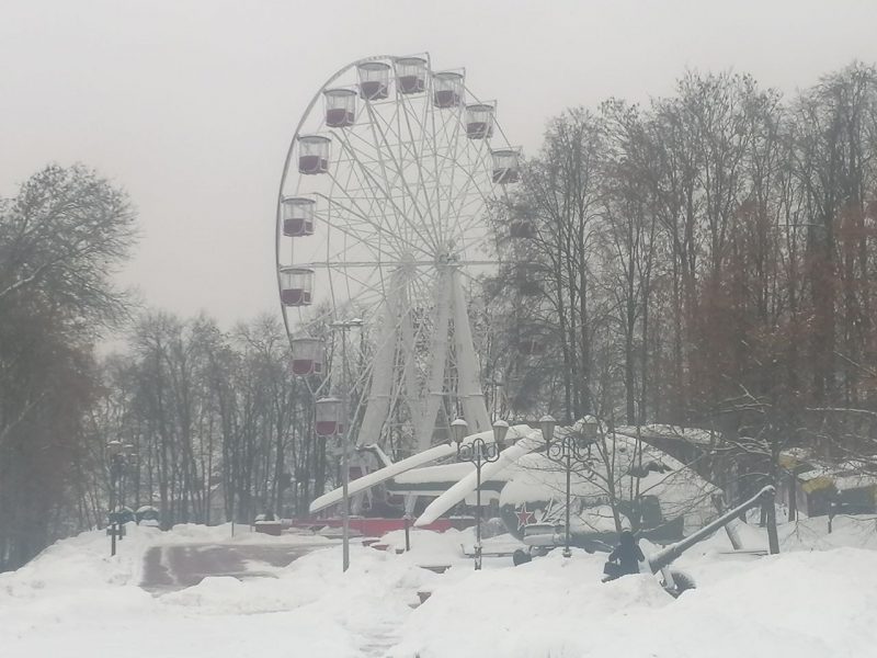 снег чертово колесо